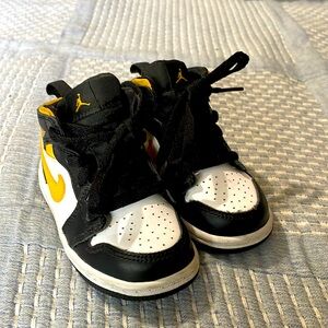 Nike Air Jordan boys shoes
